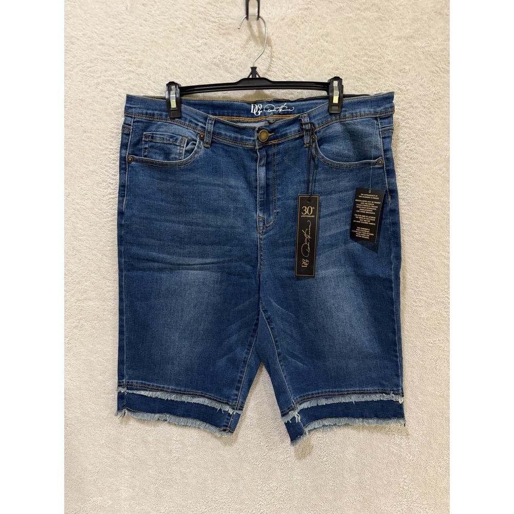 NWT DG2 Diane Gilman Women's Denim Fray Hem Bermuda Short Classic Stretch 16PW